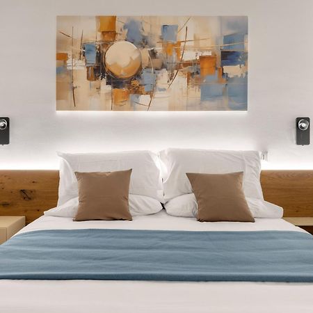 פלרמו Roccella Apartments מראה חיצוני תמונה