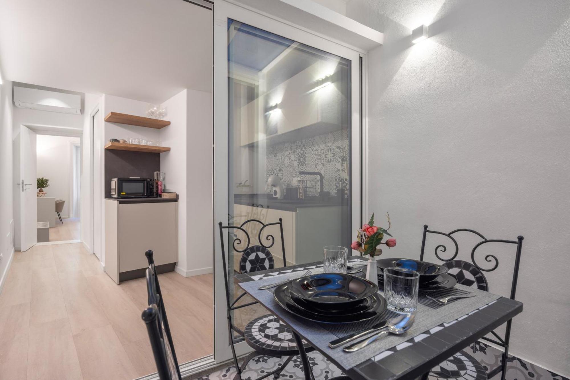 פלרמו Roccella Apartments מראה חיצוני תמונה